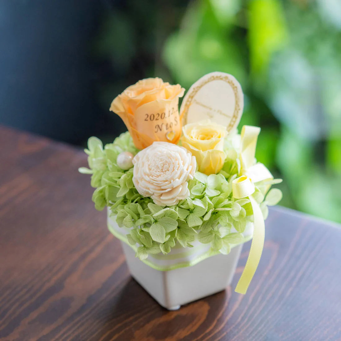 花びらメッセージ パステルプリザーブドフラワーアレンジ