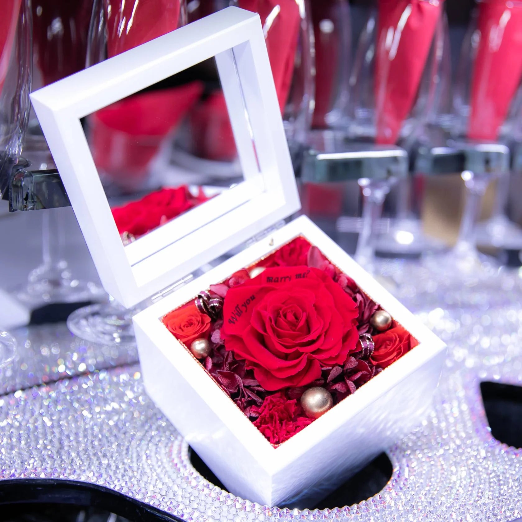 高級ホワイトオルゴールBOX お花イッパイ!プリザーブドフラワー – How 高級ホワイトオルゴールBOX お花イッパイ!プリザーブドフラワー – How