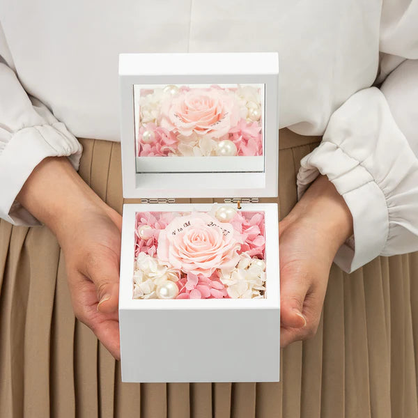 高級ホワイトオルゴールBOX お花イッパイ!プリザーブドフラワー – How 高級ホワイトオルゴールBOX お花イッパイ!プリザーブドフラワー – How