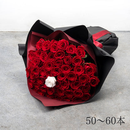 本数が選べる生花バラの花束 花びらメッセージ